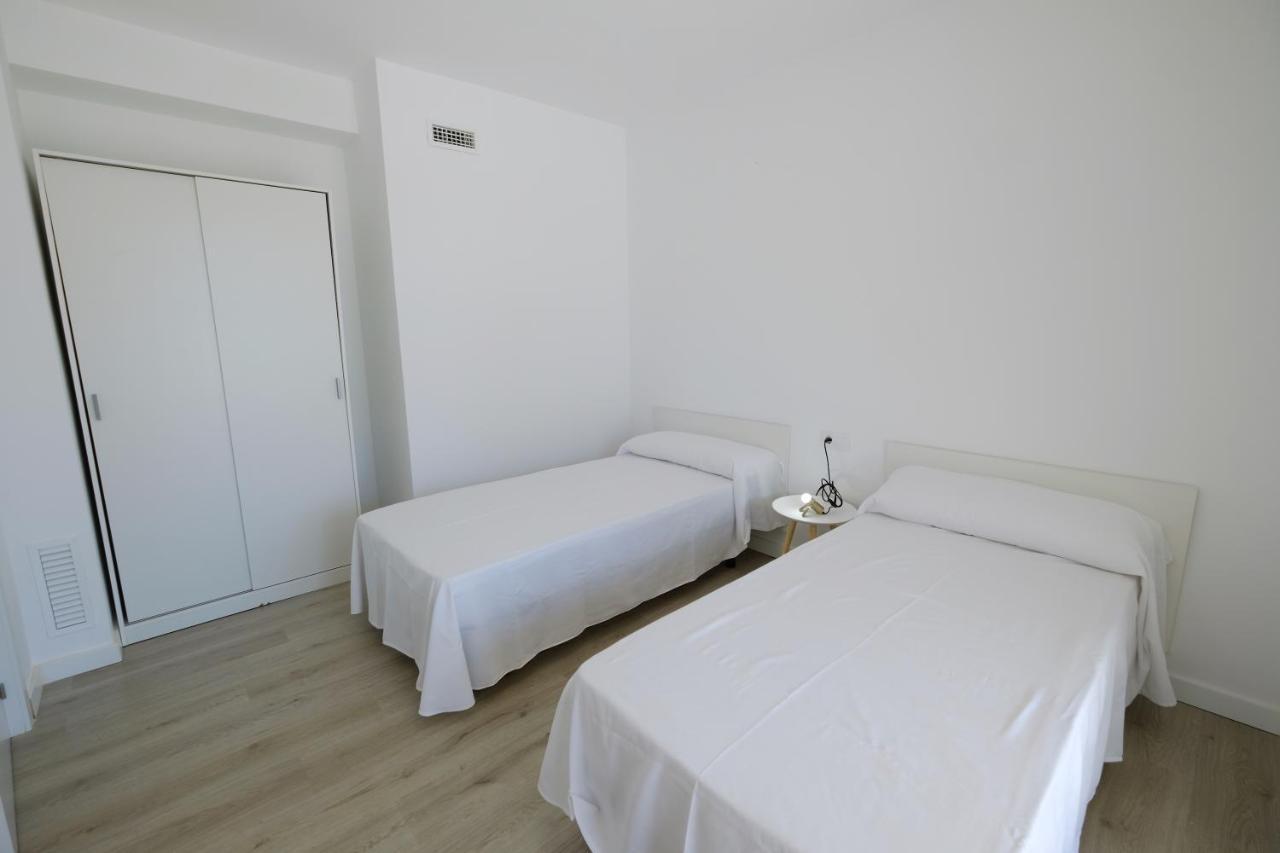 Apartaments Alex กัมบริลส์ ภายนอก รูปภาพ