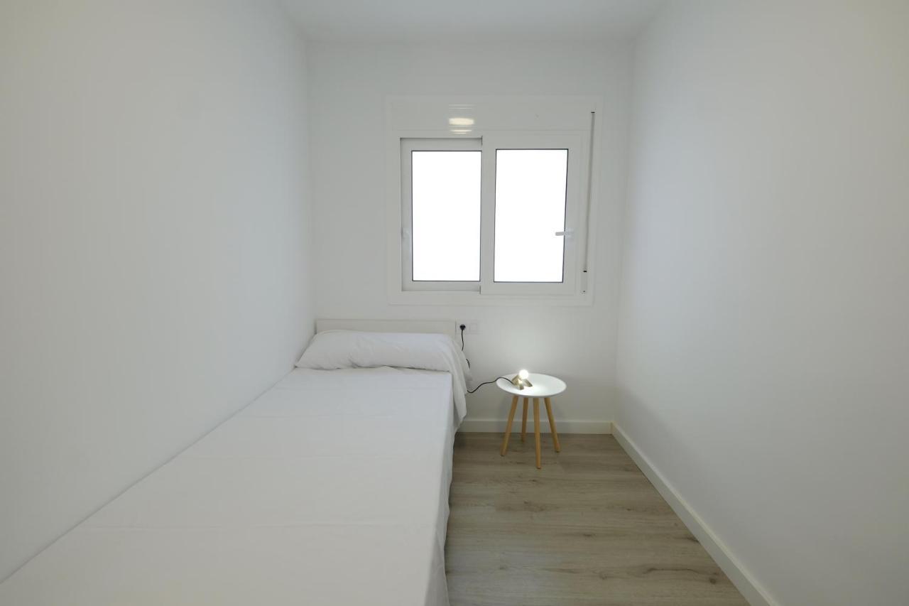 Apartaments Alex กัมบริลส์ ภายนอก รูปภาพ